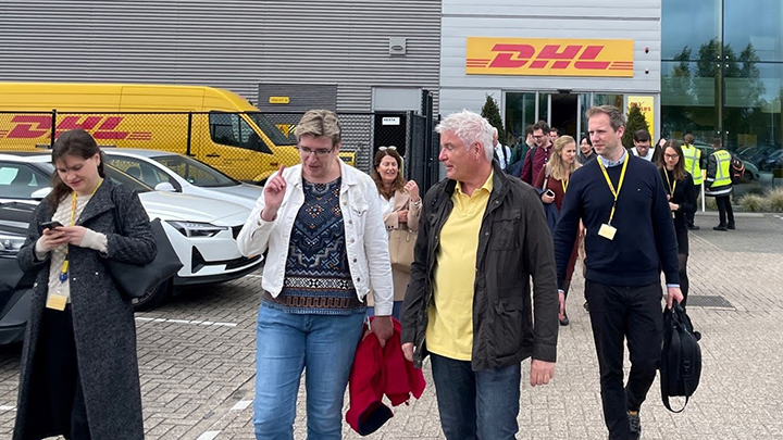 DHL CLient Visit QBR